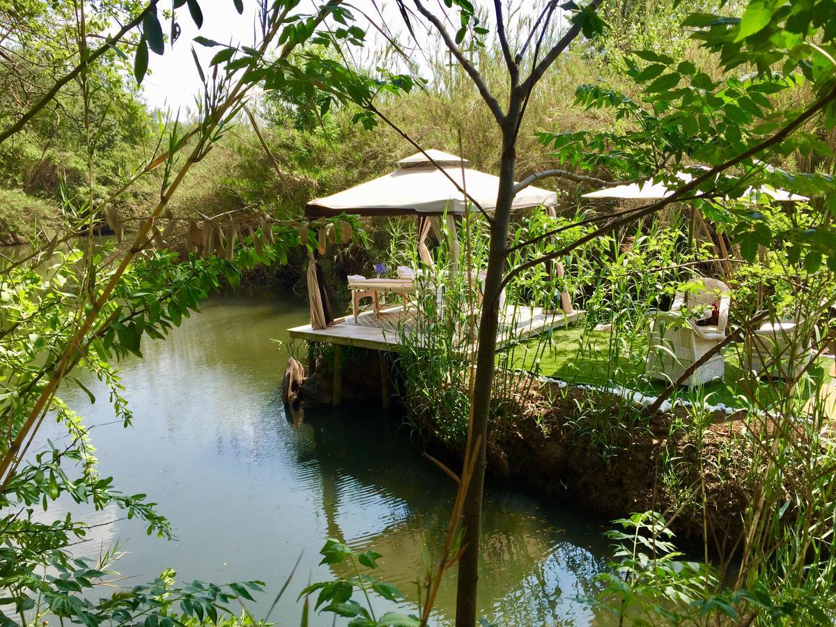 Iris Retreat & Island Day Spa Hartbeespoort Esterno foto